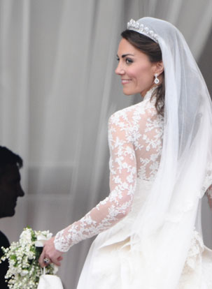 kate middleton wedding dress mcqueen. It#39;s as if the wedding